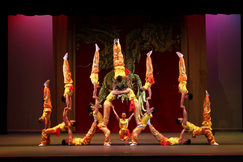 Китайский цирк, акробаты