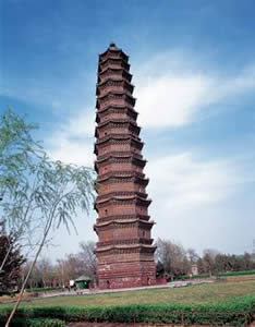 китайские пагоды - железная пагода храма Юйго