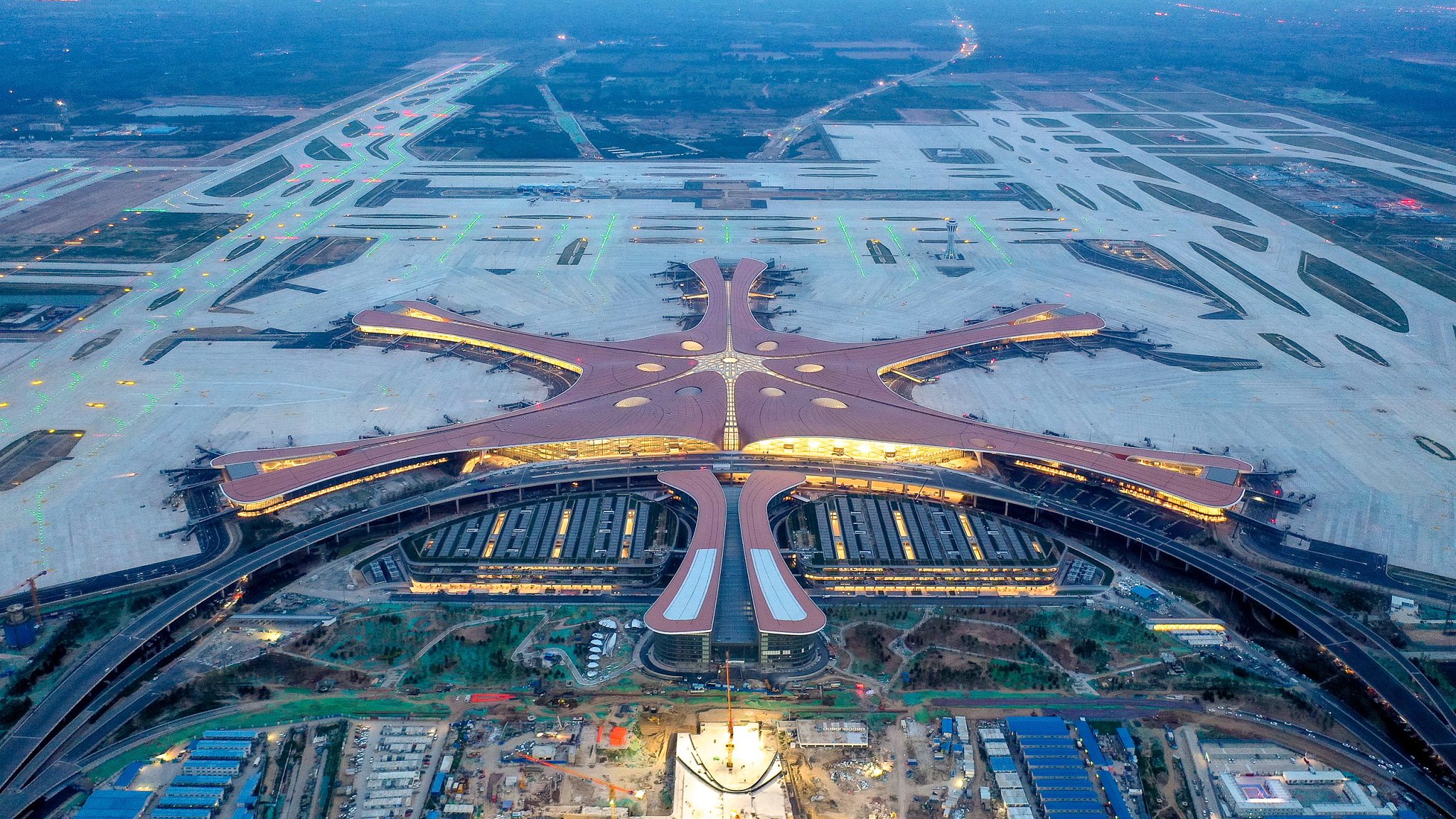Аэропорт beijing. Пекинский Международный аэропорт Дасин. Пекин Дасин, Международный аэропорт, Китай. Новый аэропорт Пекина Дасин. Международный аэропорт Шоуду в Пекине.
